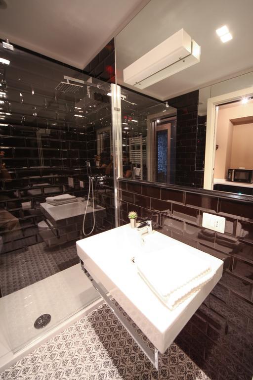 App Condotti Luxury Apartment In Rome Room photo