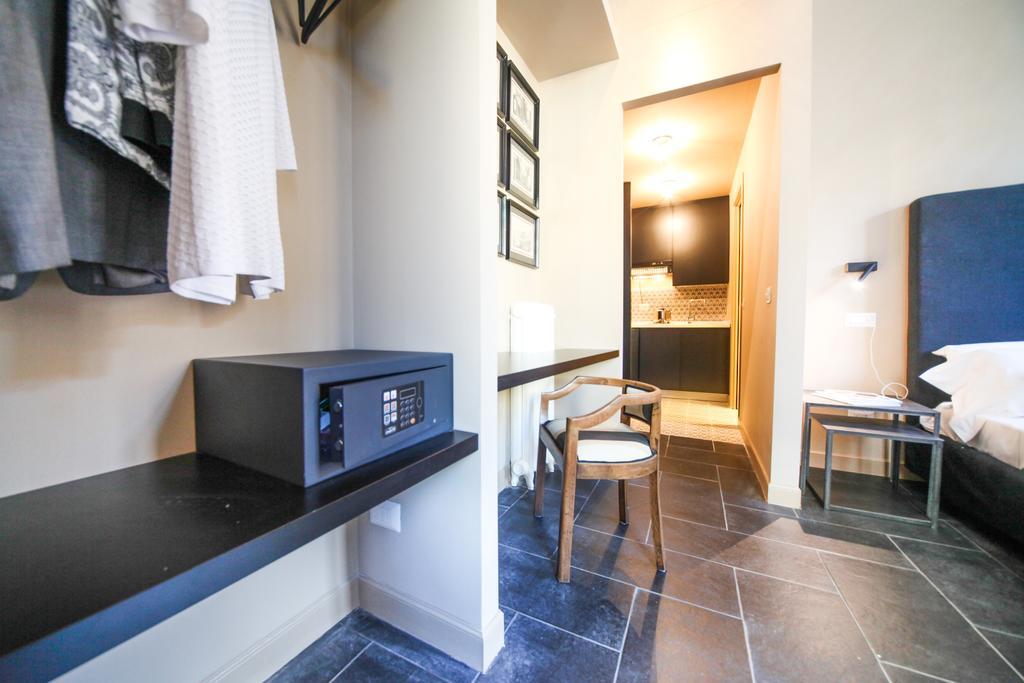 App Condotti Luxury Apartment In Rome Room photo